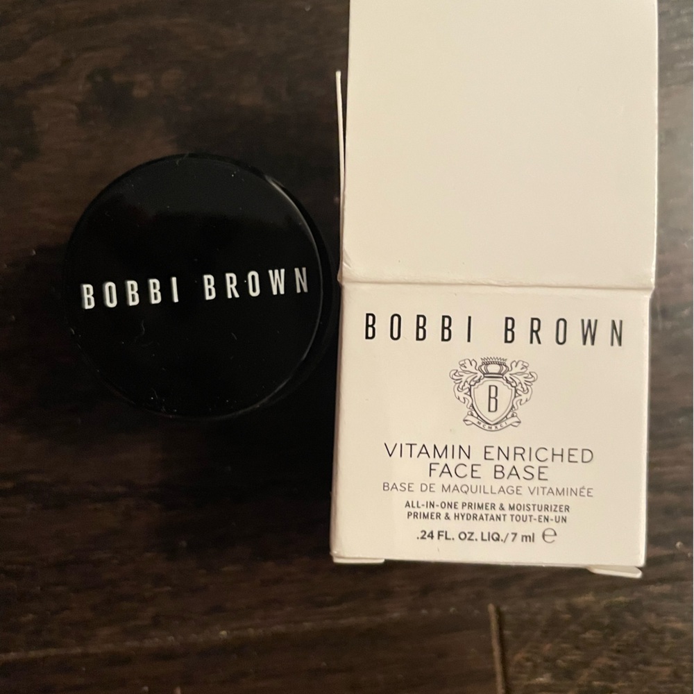 Bobbi Brown Vitamin Enriched Face Base
